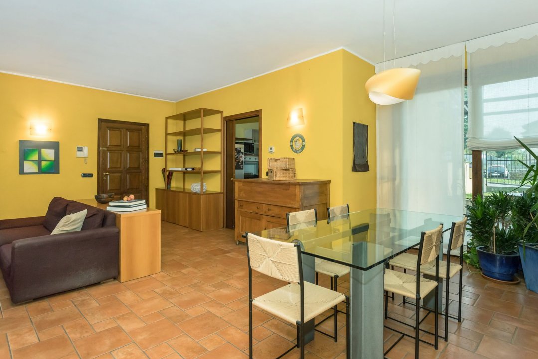 For sale villa in quiet zone Carnate Lombardia foto 19