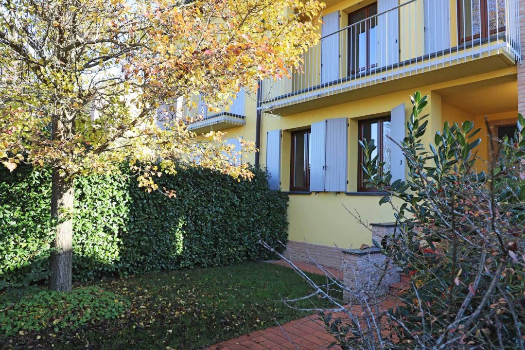 For sale villa in quiet zone Parma Emilia-Romagna foto 3