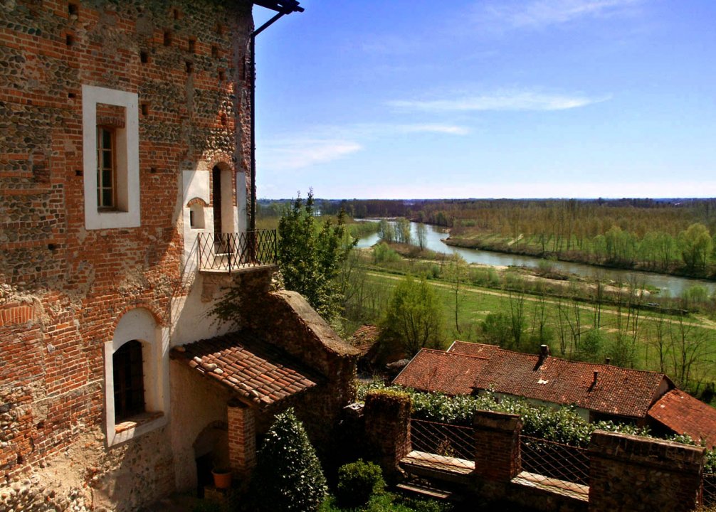 For sale castle in quiet zone Biella Piemonte foto 1