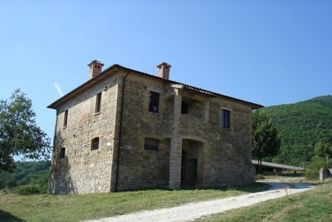 For sale cottage in quiet zone Gualdo Cattaneo Umbria foto 1
