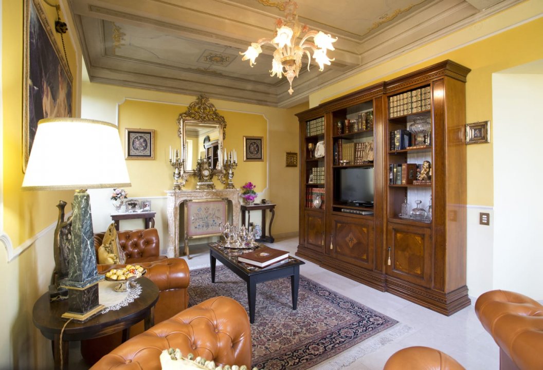 For sale villa in quiet zone Trevi Umbria foto 8
