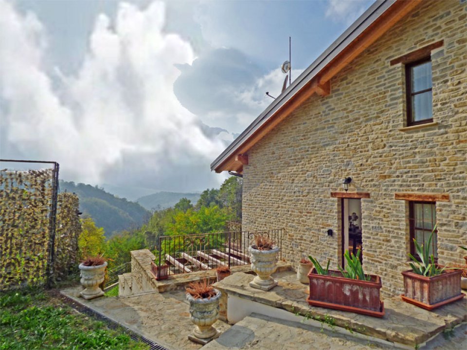 For sale villa in quiet zone Sinio Piemonte foto 20