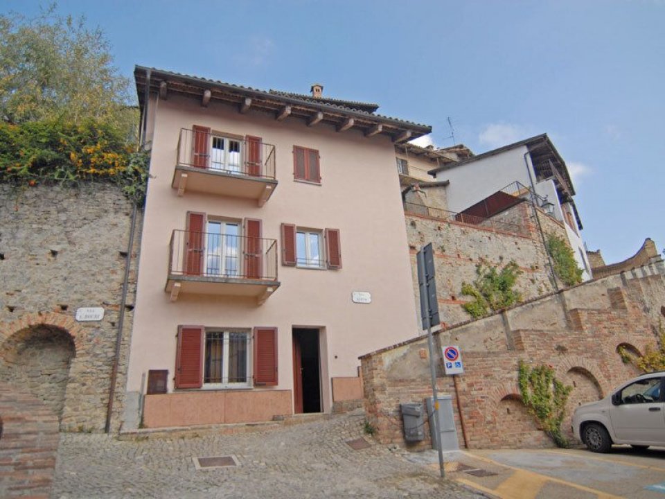 For sale cottage in quiet zone Monforte d´Alba Piemonte foto 19