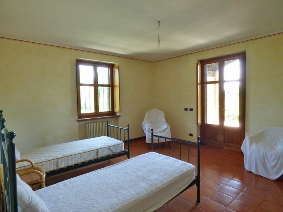 For sale villa in quiet zone Narzole Piemonte foto 16