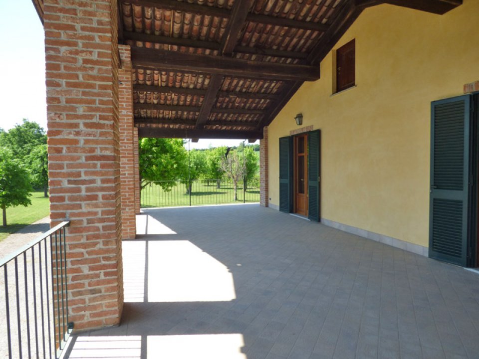 For sale villa in quiet zone Narzole Piemonte foto 13