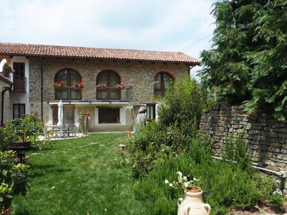 For sale cottage in quiet zone Murazzano Piemonte foto 16