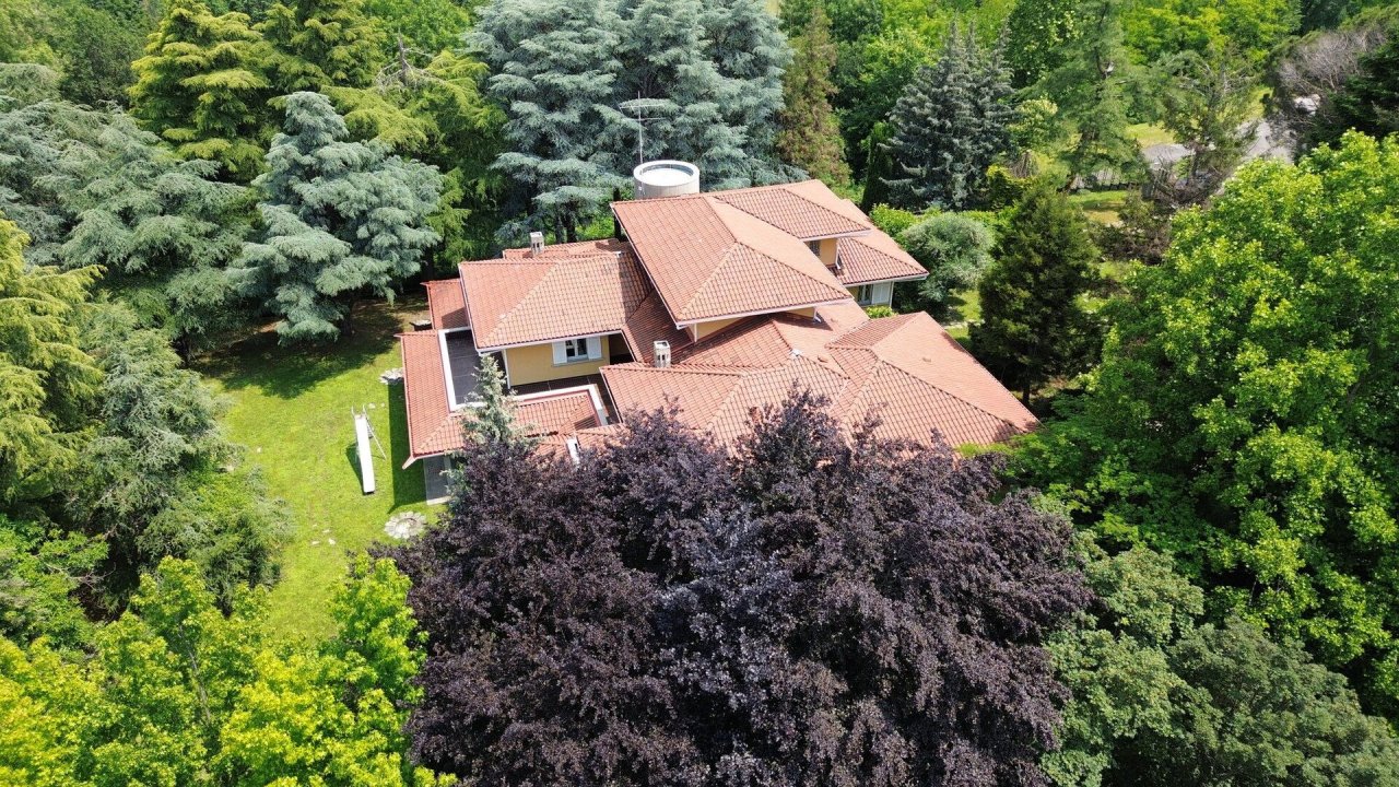 For sale villa by the lake Monguzzo Lombardia foto 6