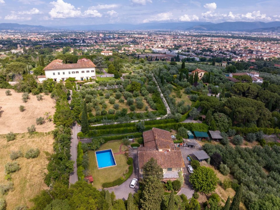 For sale villa in quiet zone Firenze Toscana foto 15