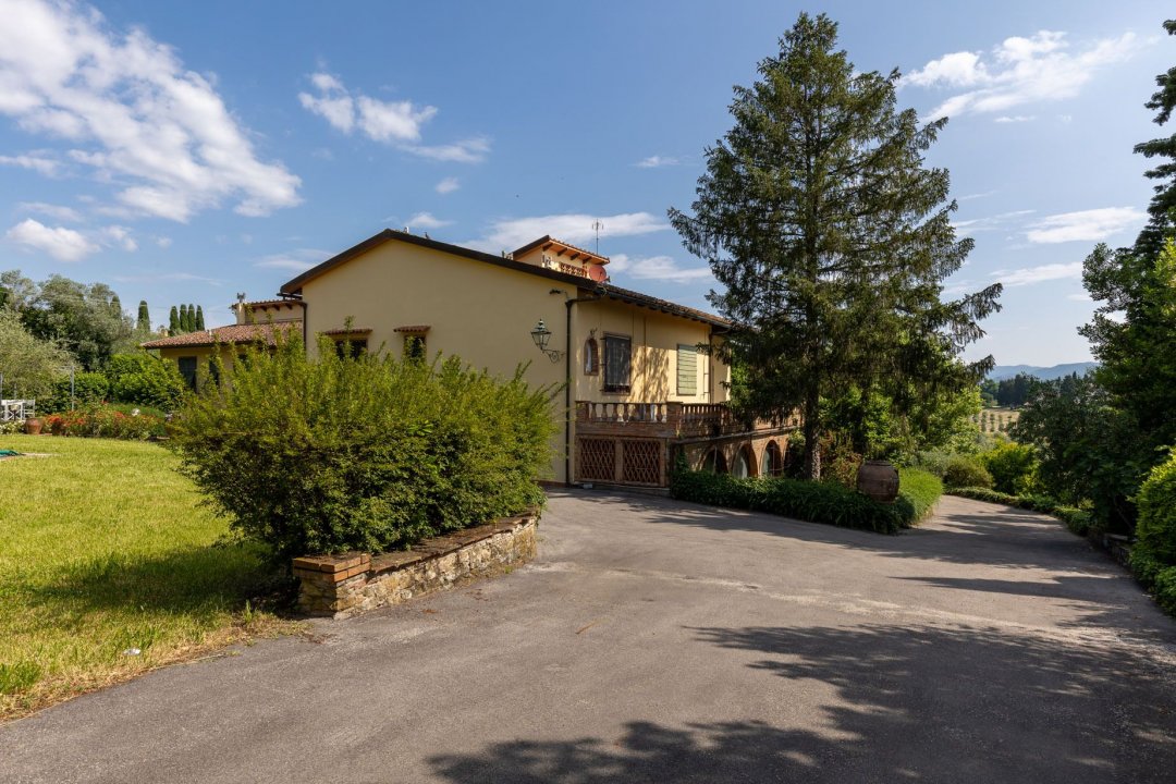 For sale villa in quiet zone Firenze Toscana foto 3
