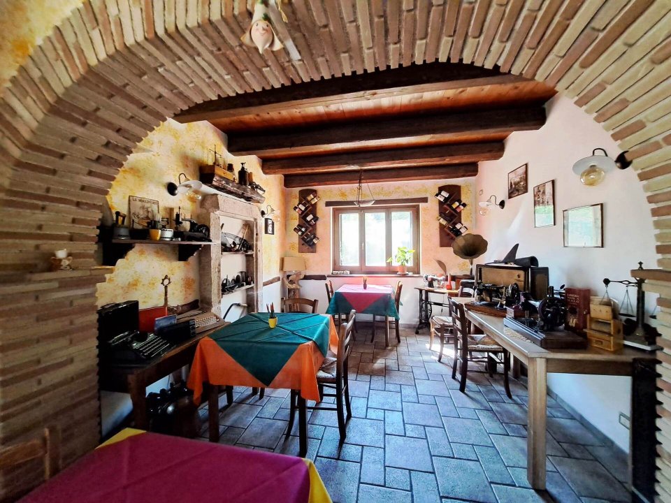 For sale cottage in quiet zone Cascia Umbria foto 15