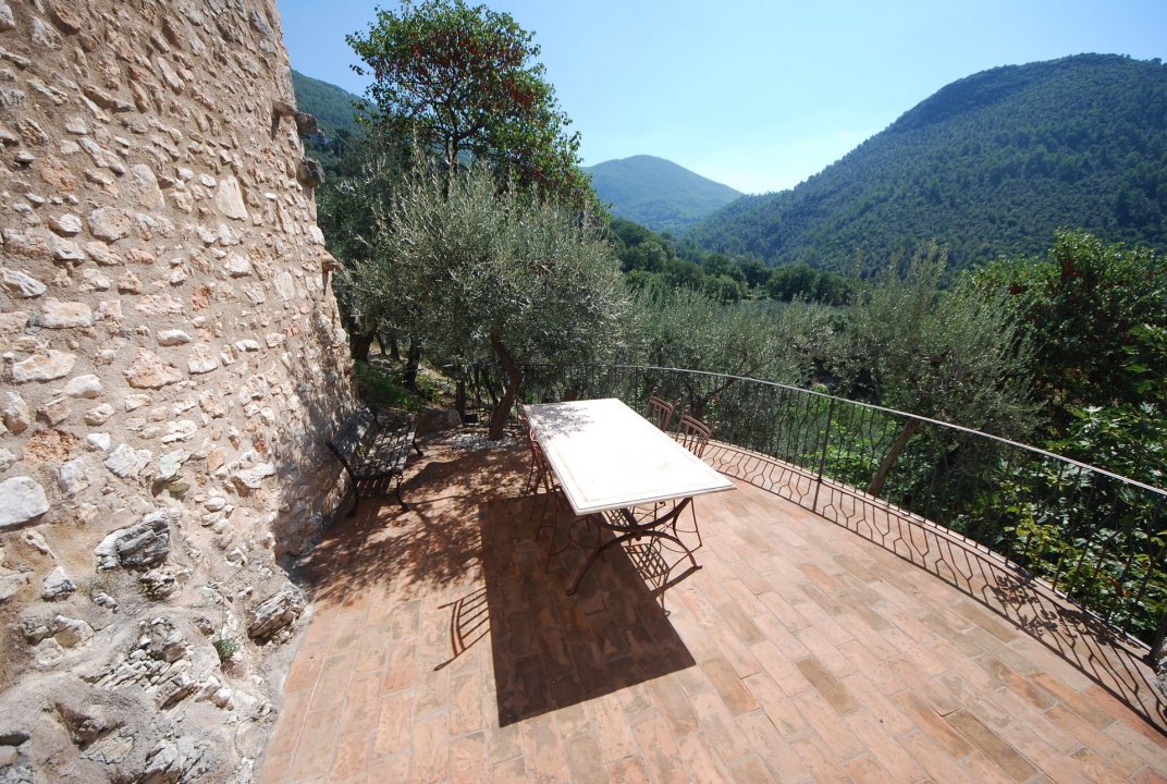 For sale cottage in quiet zone Spoleto Umbria foto 30