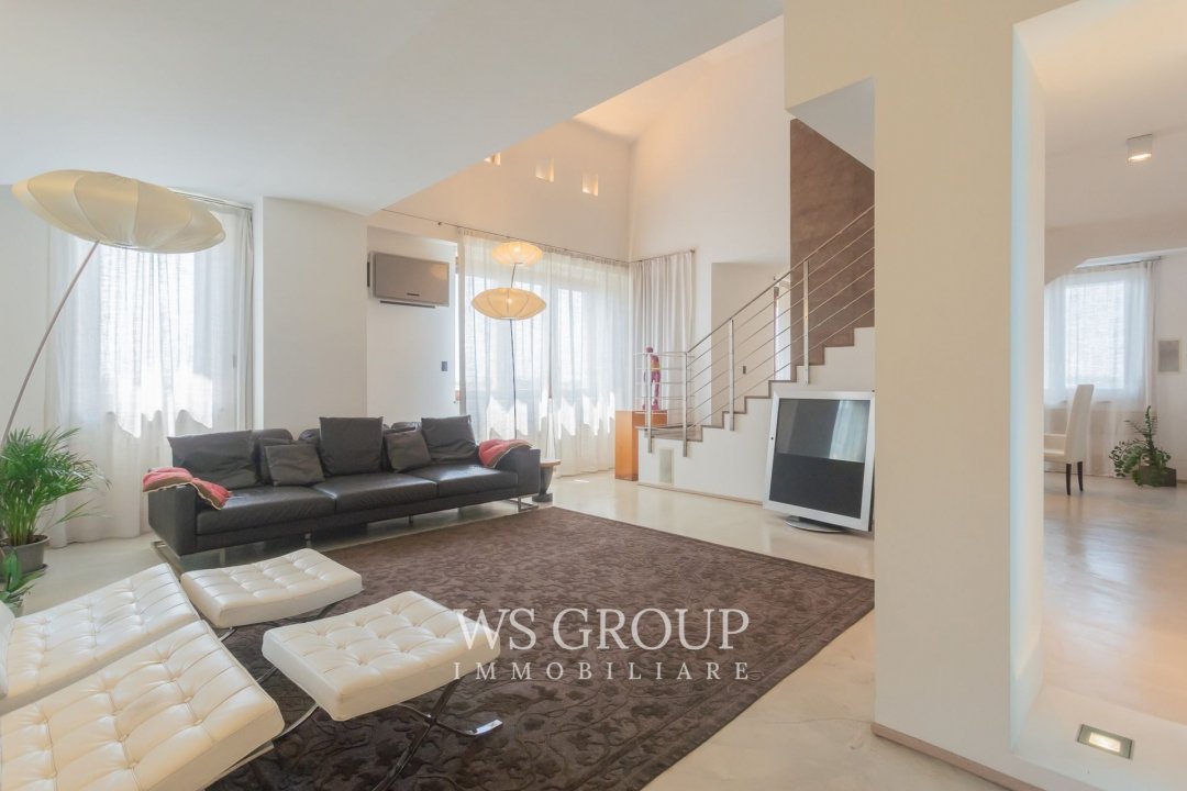 For sale penthouse in quiet zone Monza Lombardia foto 4
