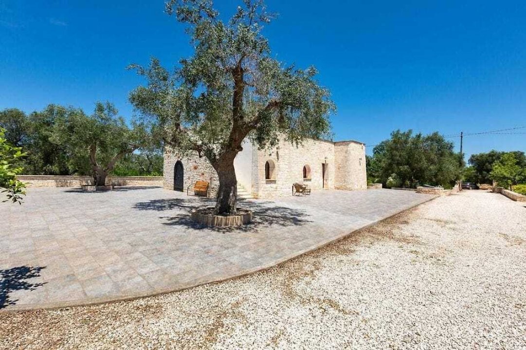 For sale villa in quiet zone San Michele Salentino Puglia foto 4