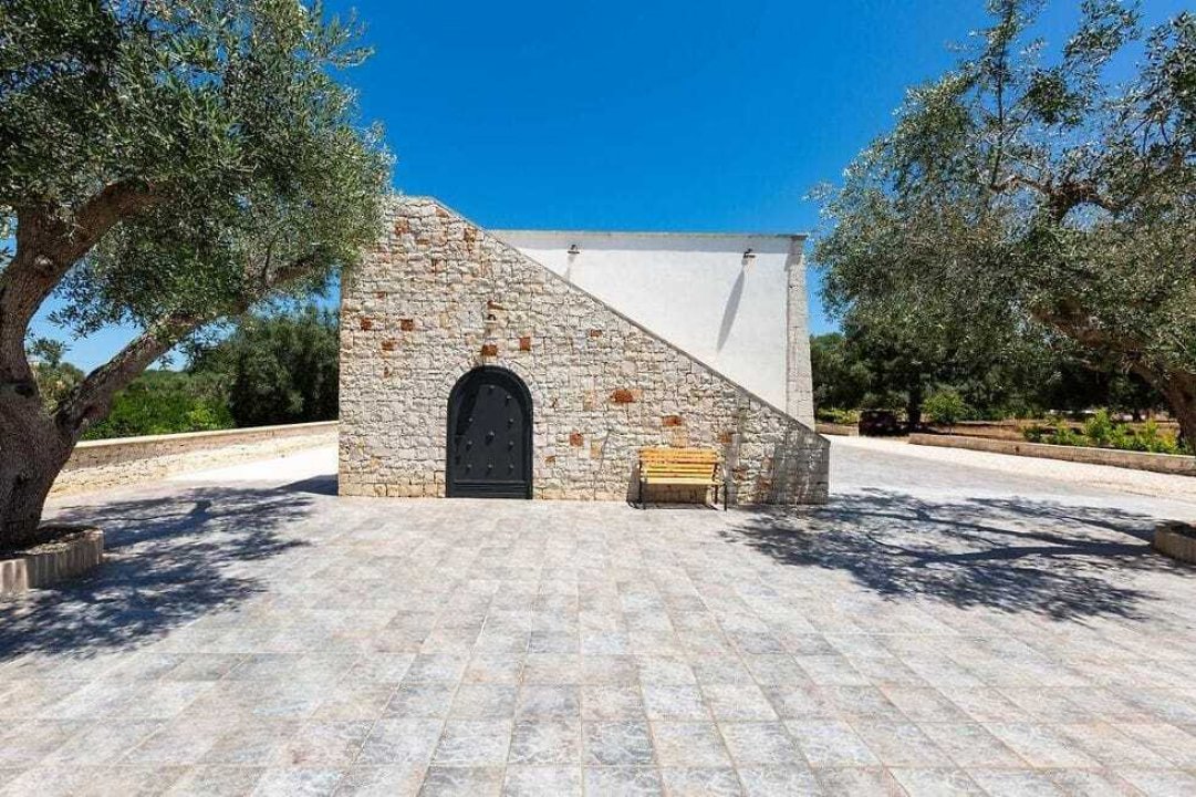 For sale villa in quiet zone San Michele Salentino Puglia foto 6