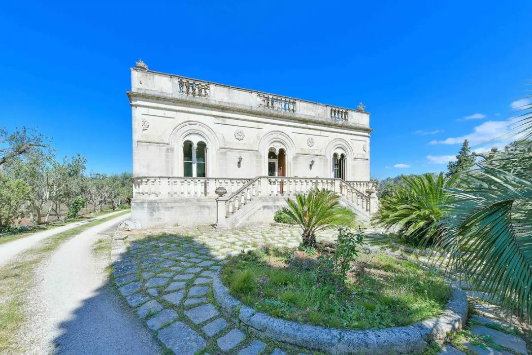 For sale villa in quiet zone Mesagne Puglia foto 1