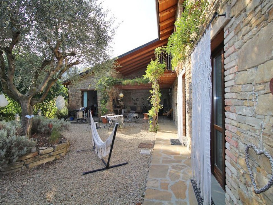 For sale cottage in quiet zone Paroldo Piemonte foto 3