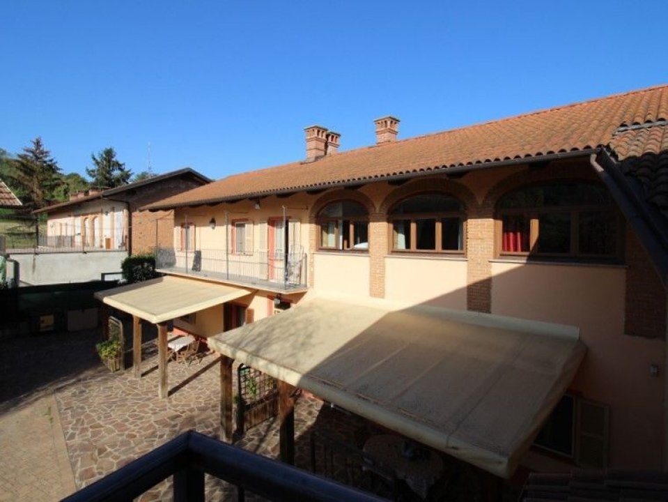 For sale cottage in quiet zone Cherasco Piemonte foto 25