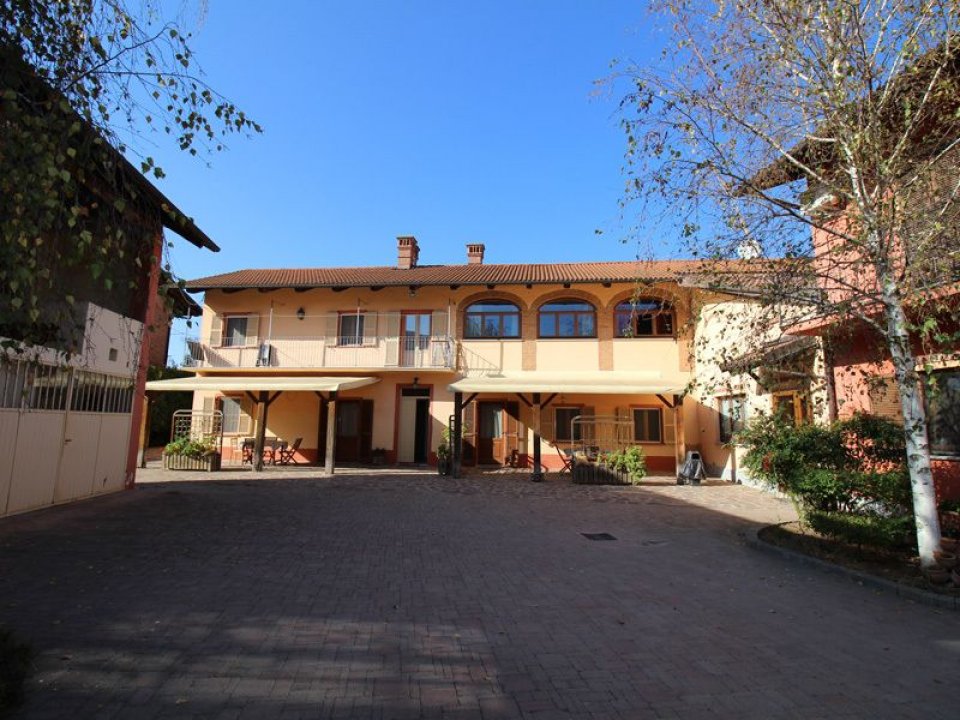 For sale cottage in quiet zone Cherasco Piemonte foto 38