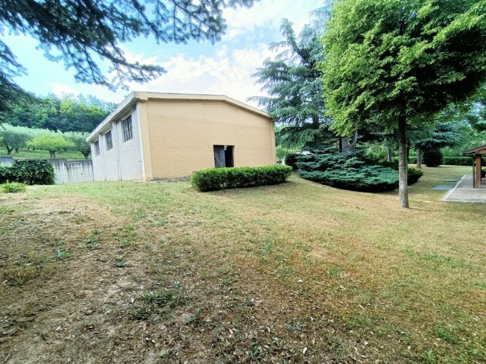 For sale villa in quiet zone Pesaro Marche foto 5