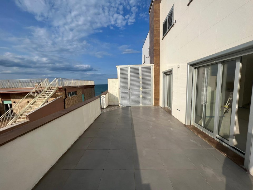 For sale penthouse by the sea Francavilla al Mare Abruzzo foto 12