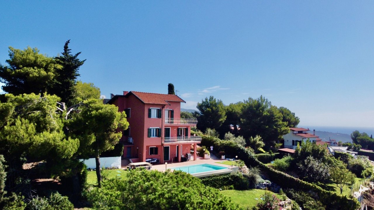For sale villa in quiet zone Bordighera Liguria foto 11