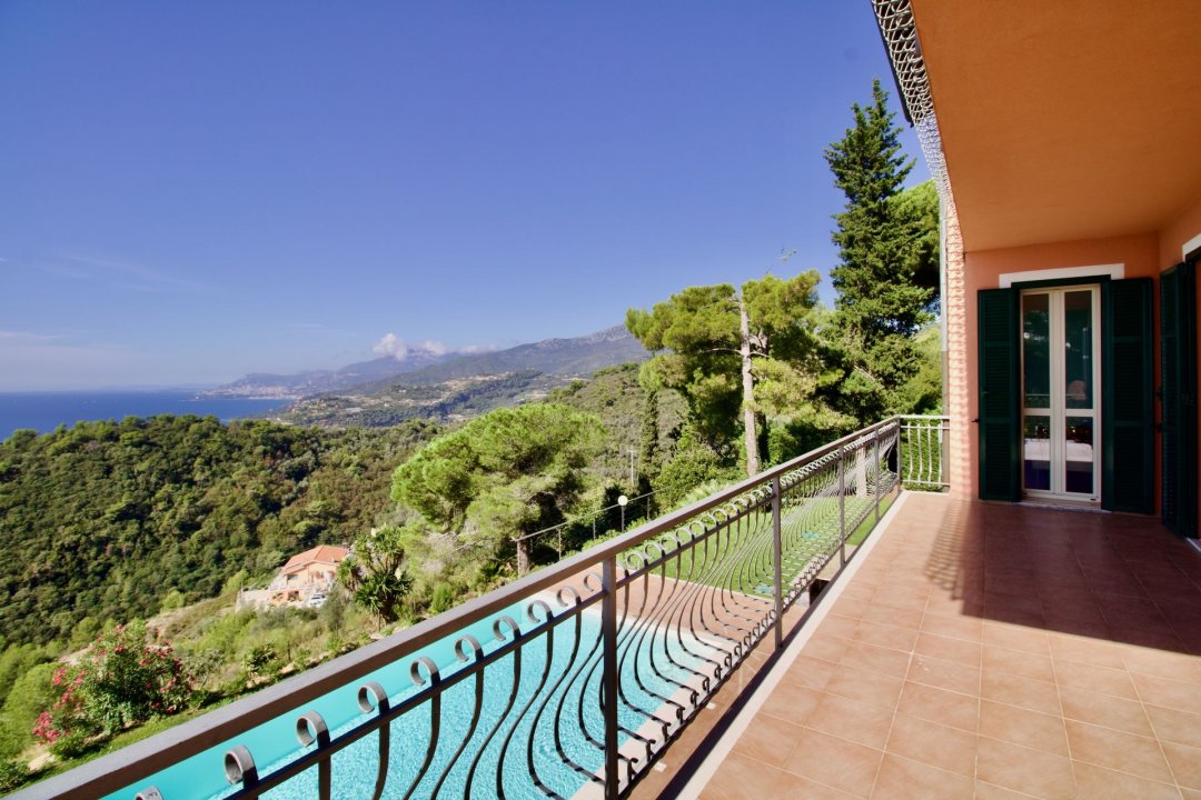 For sale villa in quiet zone Bordighera Liguria foto 25