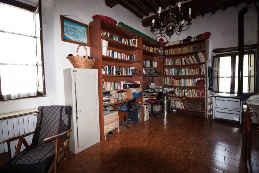 For sale cottage in quiet zone Calci Toscana foto 9