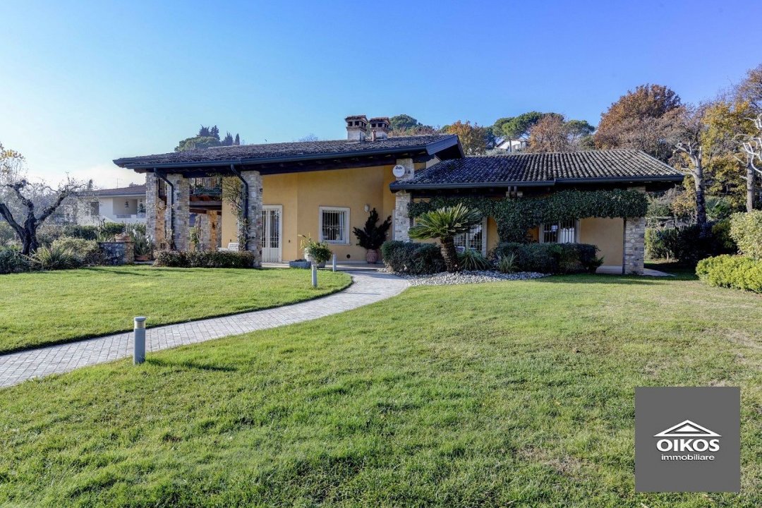 For sale villa by the lake Padenghe sul Garda Lombardia foto 3