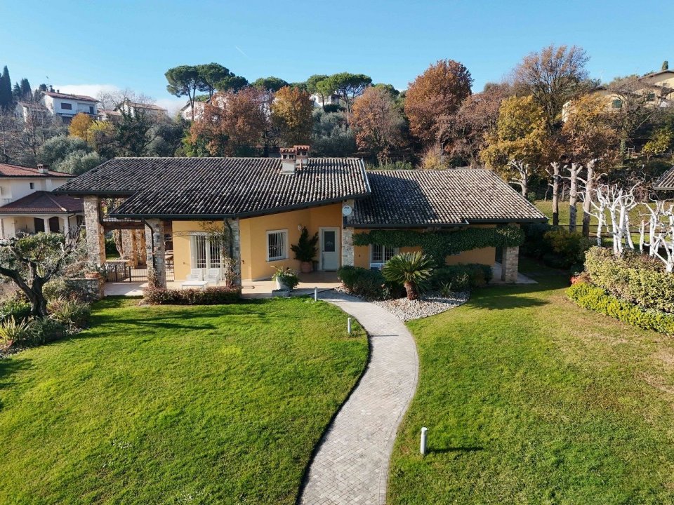 For sale villa by the lake Padenghe sul Garda Lombardia foto 60