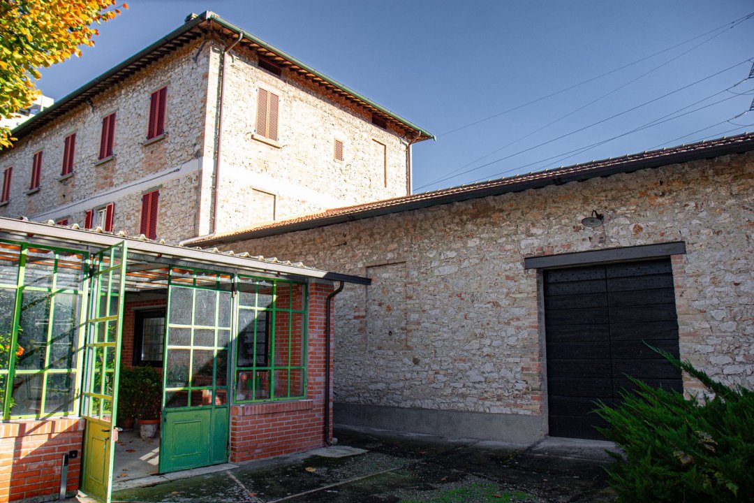 For sale real estate transaction in city Perugia Umbria foto 37