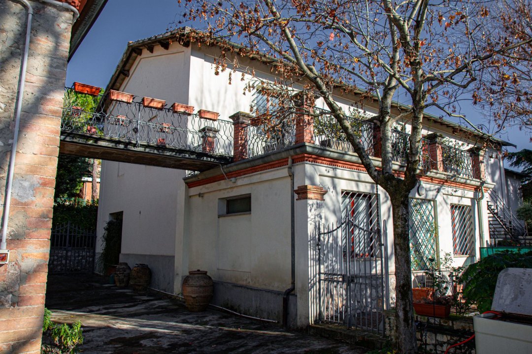 For sale real estate transaction in city Perugia Umbria foto 41