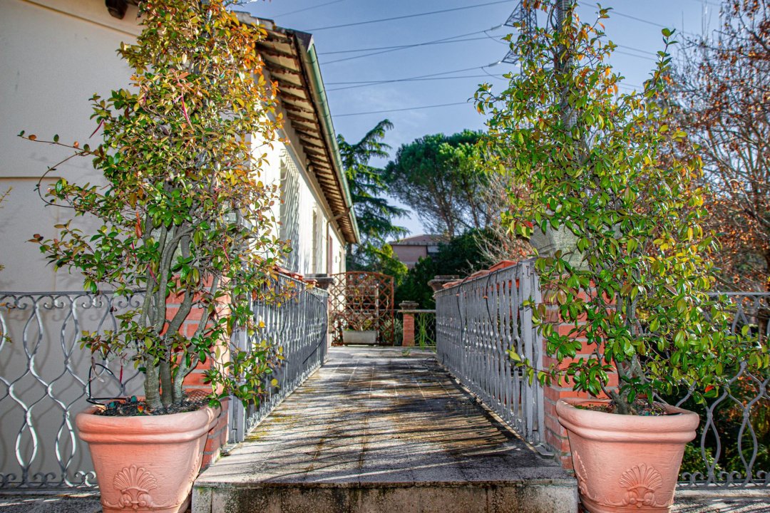 For sale real estate transaction in city Perugia Umbria foto 50