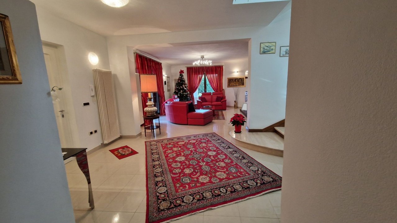 For sale villa in quiet zone Sant´Egidio alla Vibrata Abruzzo foto 25