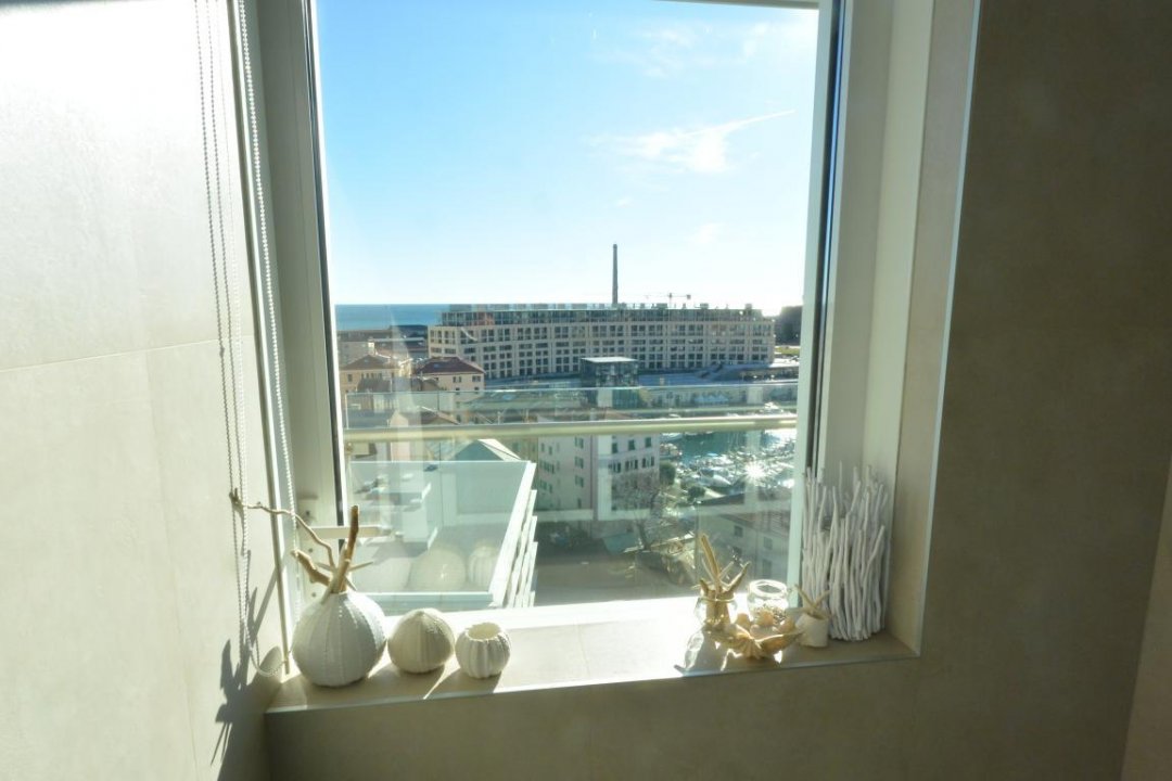 For sale apartment by the sea Savona Liguria foto 35