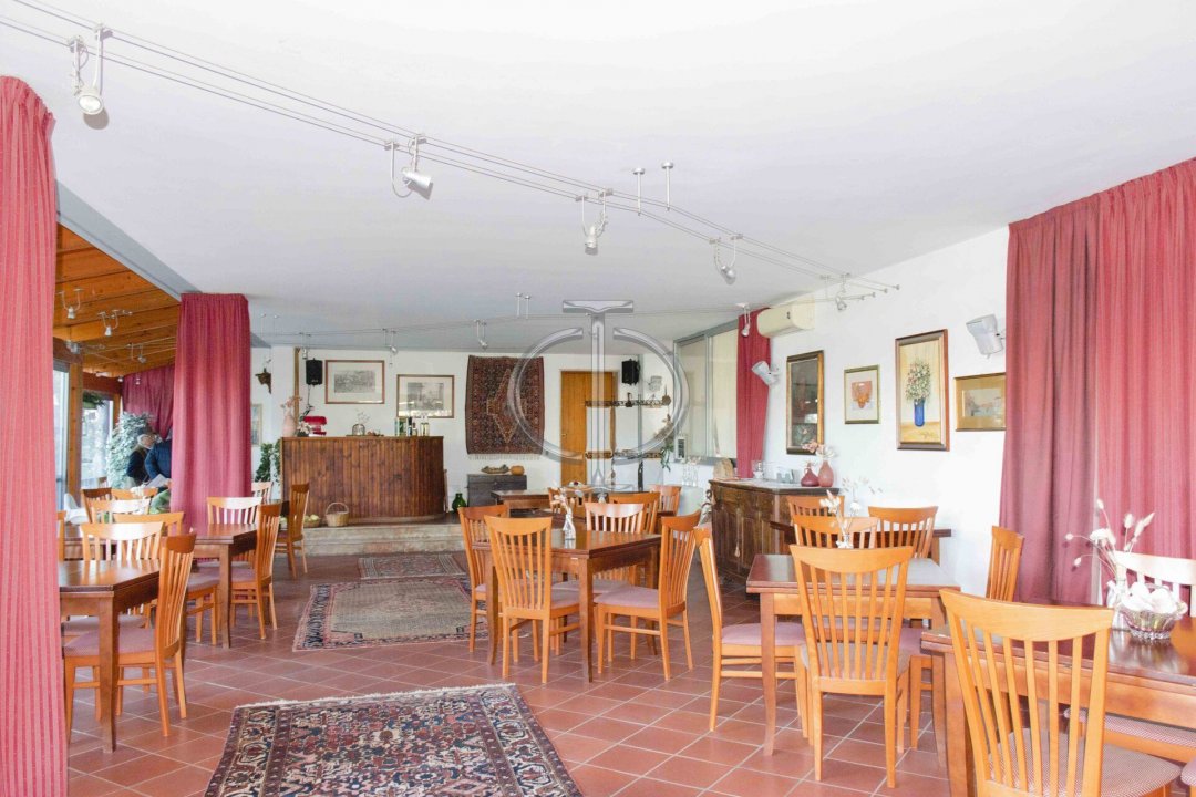 For sale real estate transaction in quiet zone Bisceglie Puglia foto 4