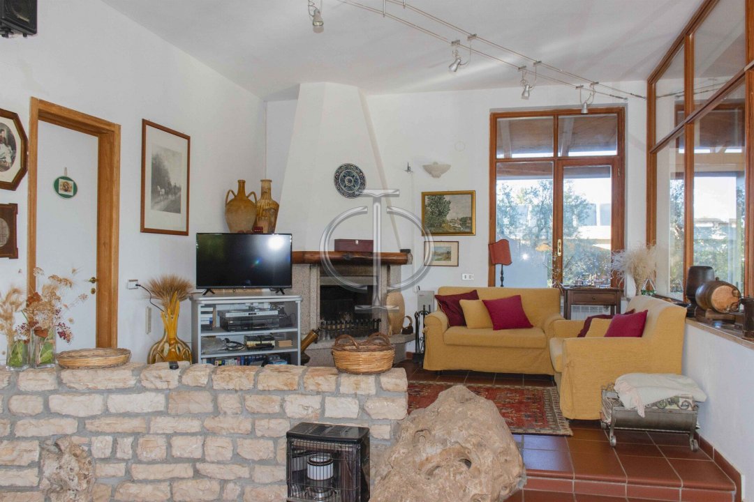 For sale real estate transaction in quiet zone Bisceglie Puglia foto 13