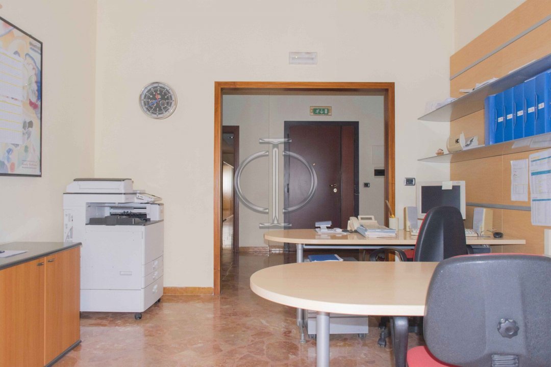 For sale office in city Bari Puglia foto 9