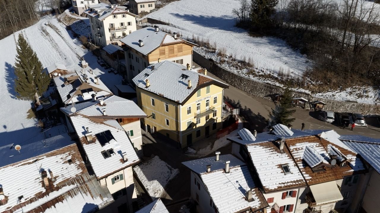 For sale palace in mountain Ruffrè-Mendola Trentino-Alto Adige foto 10