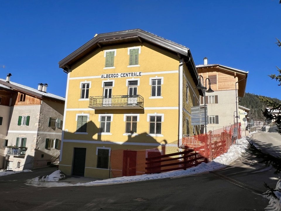 For sale palace in mountain Ruffrè-Mendola Trentino-Alto Adige foto 12