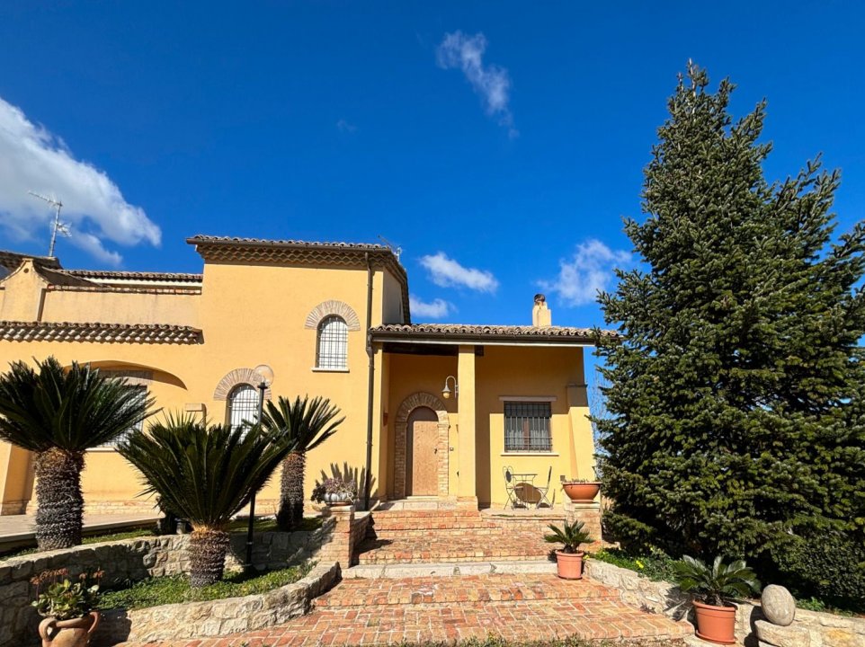 For sale villa in  Guglionesi Molise foto 1