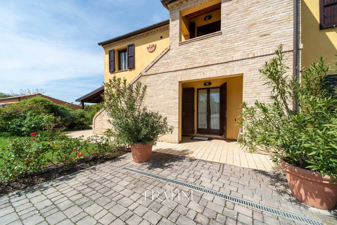 For sale villa in quiet zone Morrovalle Marche foto 35