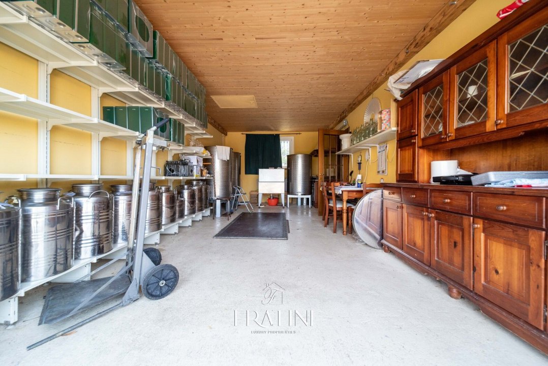 For sale villa in quiet zone Morrovalle Marche foto 59