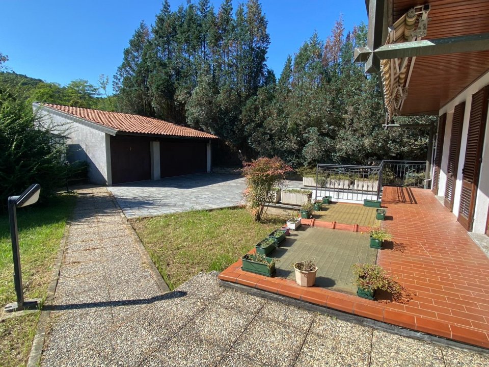For sale villa in quiet zone Serravalle Sesia Piemonte foto 6