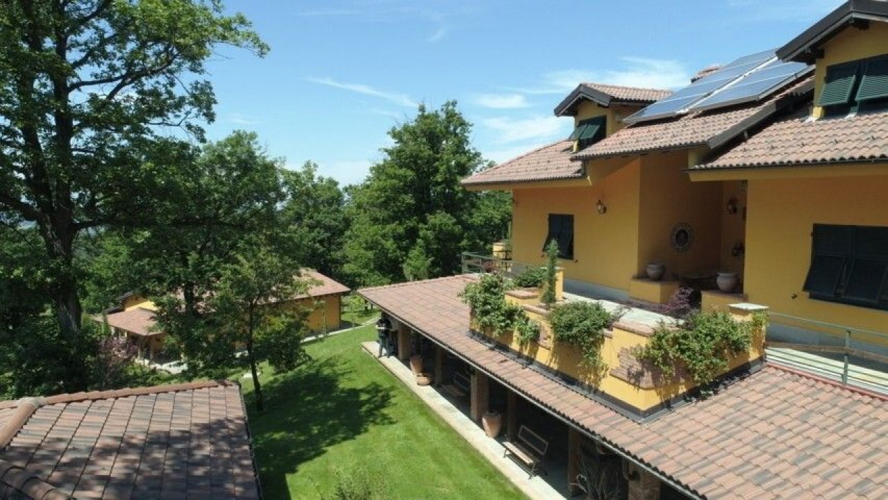 For sale villa in quiet zone Ovada Piemonte foto 10