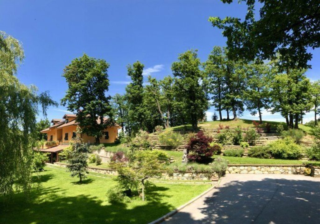For sale villa in quiet zone Ovada Piemonte foto 35