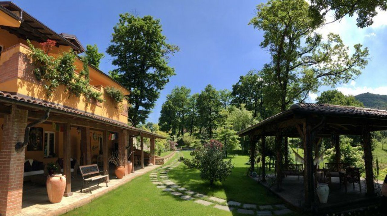 For sale villa in quiet zone Ovada Piemonte foto 16