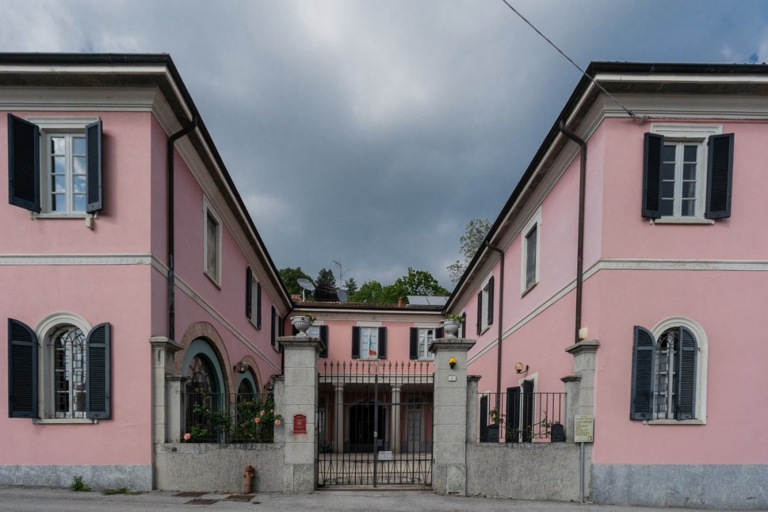 For sale villa in quiet zone Albese con Cassano Lombardia foto 3