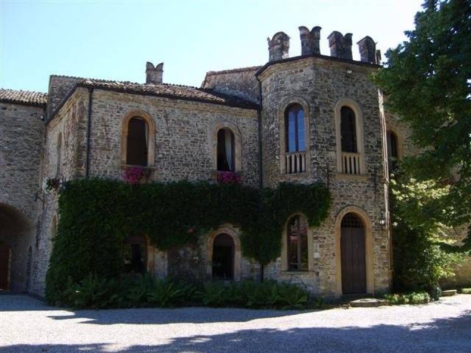 For sale castle in quiet zone Ponte dell´olio Emilia-Romagna foto 8