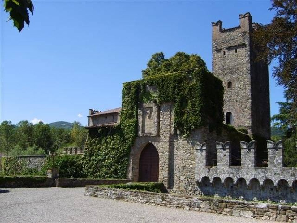 For sale castle in quiet zone Ponte dell´olio Emilia-Romagna foto 7