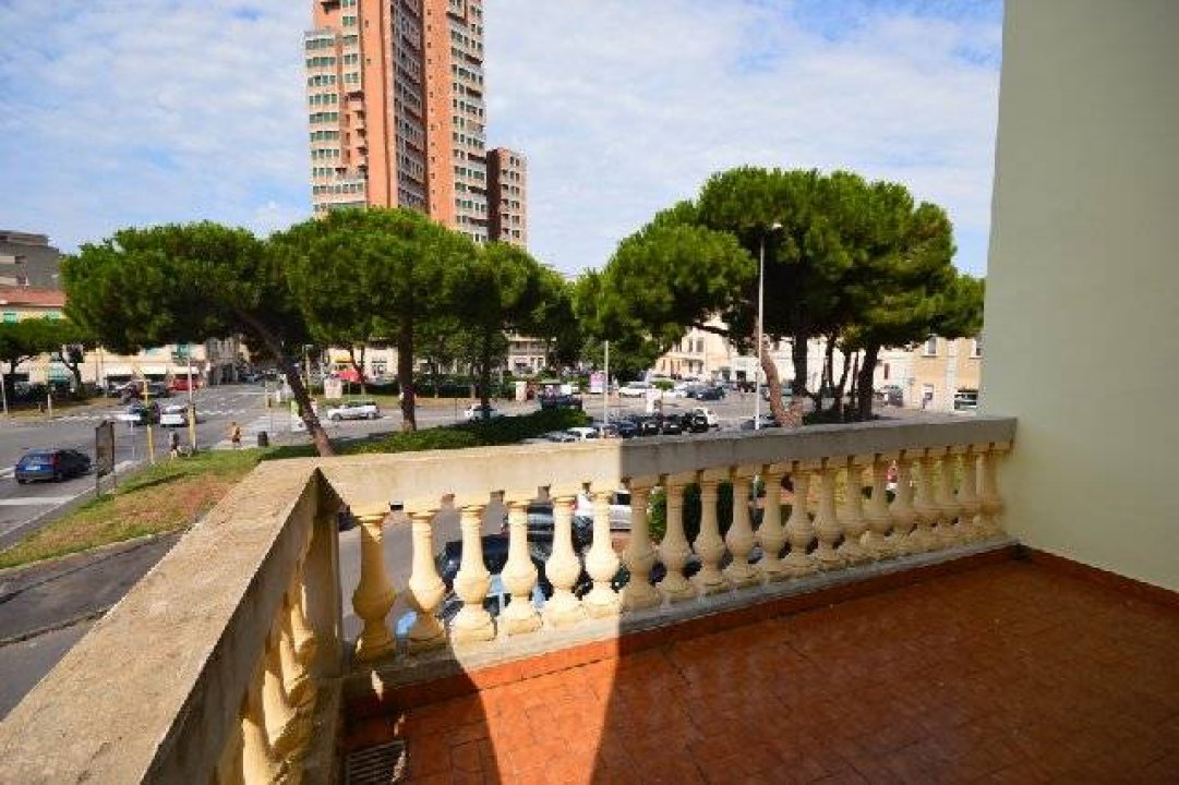 For sale palace in city Livorno Toscana foto 10